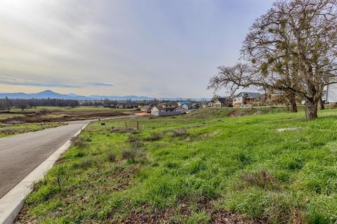 140 Oak Point Dr, Eagle Point, OR 97524 photo 5