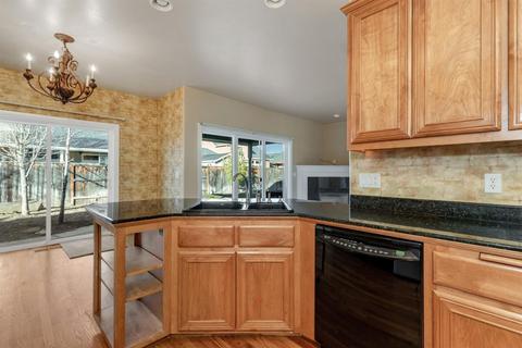 173 Bellerive Dr, Eagle Point, OR 97524 photo 8