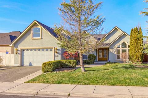 173 Bellerive Dr, Eagle Point, OR 97524 photo 1