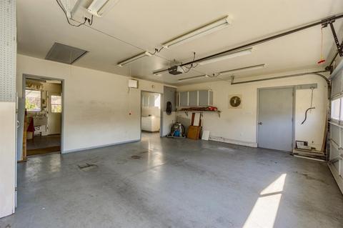 313 S Rose St, Phoenix, OR 97535 photo 5