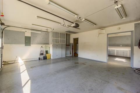 313 S Rose St, Phoenix, OR 97535 photo 4