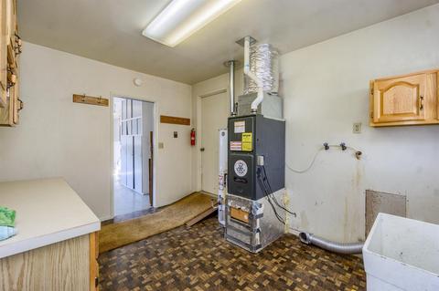 313 S Rose St, Phoenix, OR 97535 photo 8