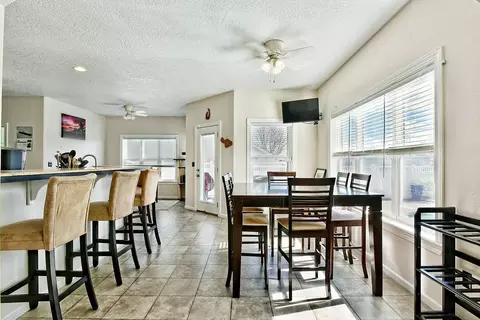 887 Ridgeview Dr, Eagle Point, OR 97524 photo 5