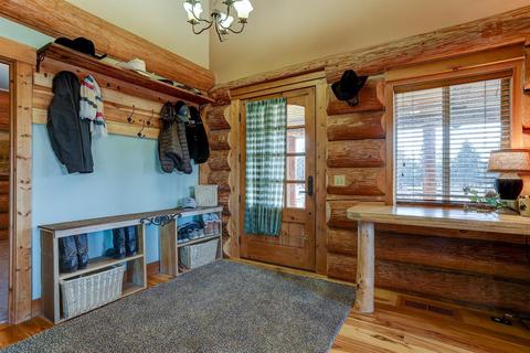 67157 Harrington Loop Rd, Bend, OR 97703 photo 9