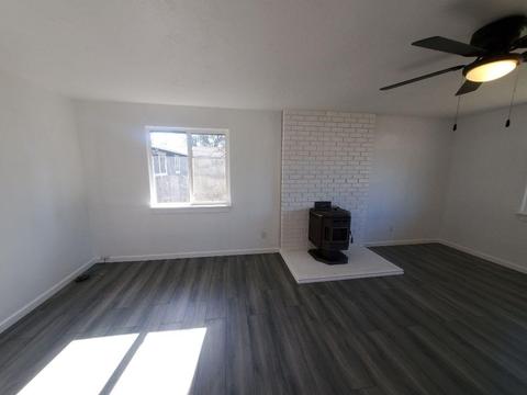 14 N Buchanan Ave, Eagle Point, OR 97524 photo 5