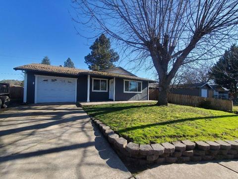 14 N Buchanan Ave, Eagle Point, OR 97524 photo 1