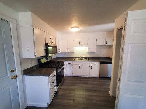 14 N Buchanan Ave, Eagle Point, OR 97524 photo 7