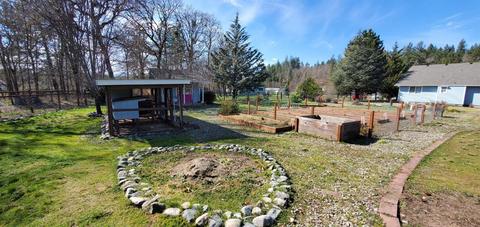 533 Barker Dr, Merlin, OR 97532 photo 15
