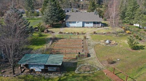 533 Barker Dr, Merlin, OR 97532 photo 4