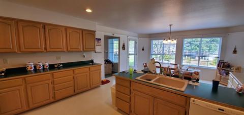 533 Barker Dr, Merlin, OR 97532 photo 24
