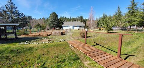 533 Barker Dr, Merlin, OR 97532 photo 6