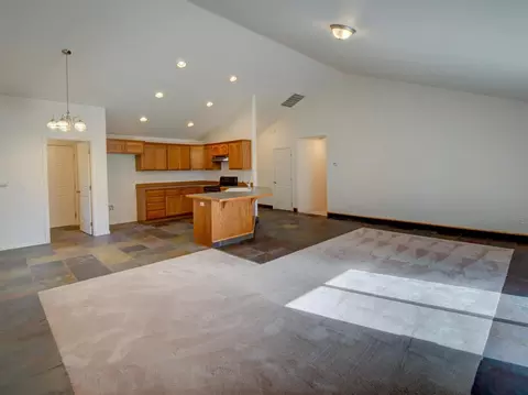 505 Pine St, Phoenix, OR 97535 photo 8