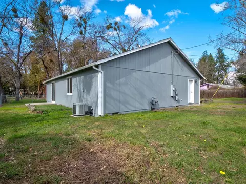 505 Pine St, Phoenix, OR 97535 photo 5