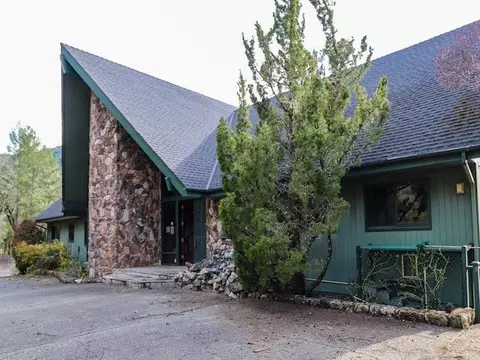 1861 Wetherbee Dr, Grants Pass, OR 97527 photo 9