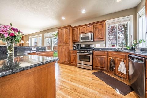 138 Bellerive Dr, Eagle Point, OR 97524 photo 8
