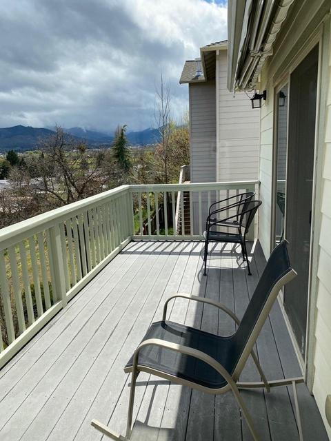 453 Elm St, Phoenix, OR 97535 photo 15