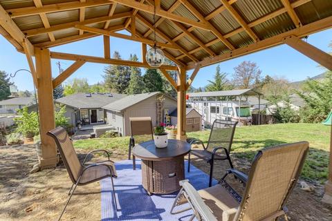307 4th St, Rogue River, OR 97537 photo 5