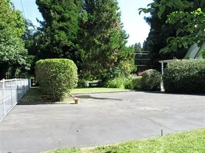 375 E Park St, Grants Pass, OR 97527 photo 5