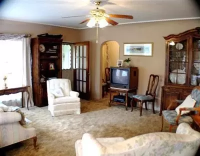 375 E Park St, Grants Pass, OR 97527 photo 6
