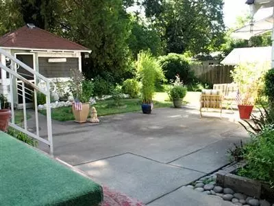 375 E Park St, Grants Pass, OR 97527 photo 16