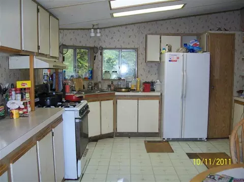 2009 Holland Loop Rd, Cave Junction, OR 97523 photo 3
