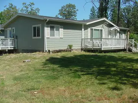 108 Raymond St, Cave Junction, OR 97523 photo 3
