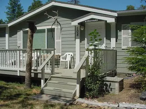 108 Raymond St, Cave Junction, OR 97523 photo 6