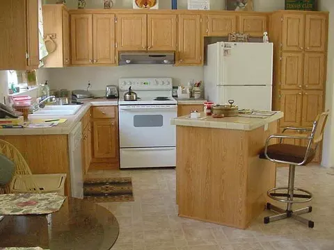 108 Raymond St, Cave Junction, OR 97523 photo 9