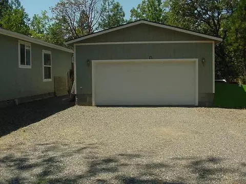 108 Raymond St, Cave Junction, OR 97523 photo 4