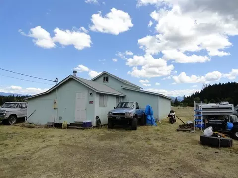 6480 Westside Rd, Cave Junction, OR 97523 photo 3