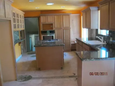 5398 Holland Loop Rd, Cave Junction, OR 97523 photo 2