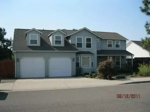 42 Pine Ct, Eagle Point, OR 97524 photo 1