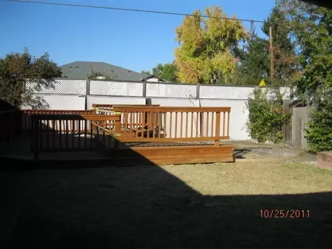 703 Sandra, Central Point, OR 97502 photo 4