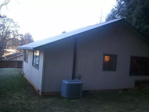 222 Fifth St, Glendale, OR 97442 photo 4