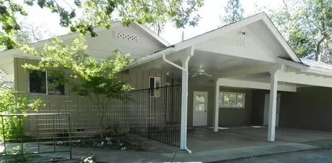 755 Stewart Rd, Grants Pass, OR 97526 photo 1
