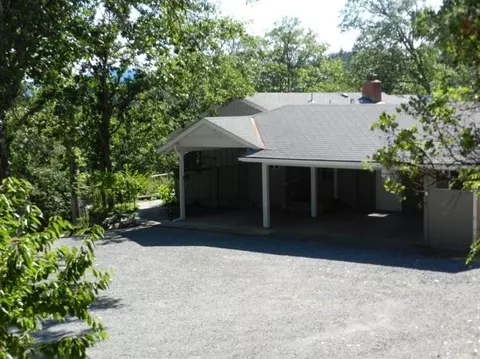 755 Stewart Rd, Grants Pass, OR 97526 photo 9