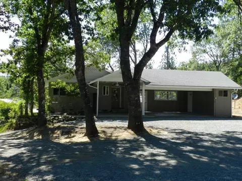 755 Stewart Rd, Grants Pass, OR 97526 photo 6