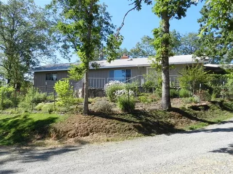755 Stewart Rd, Grants Pass, OR 97526 photo 12