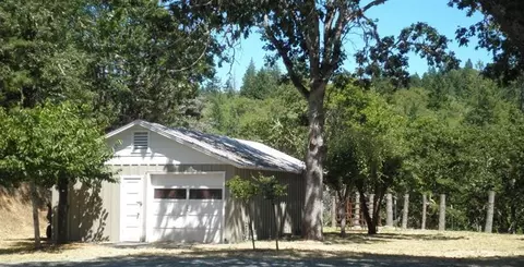 755 Stewart Rd, Grants Pass, OR 97526 photo 18
