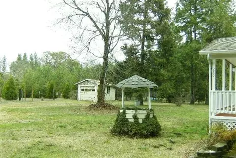 229 E Fork Rd, Williams, OR 97544 photo 4