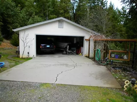 774 Three Mill Rd, Selma, OR 97538 photo 9