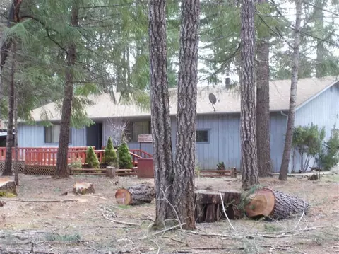 357 White Oak Dr, Cave Junction, OR 97523 photo 2