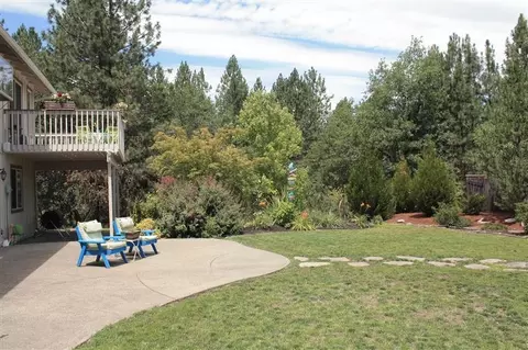 311 Harper Loop Rd, Grants Pass, OR 97527 photo 14