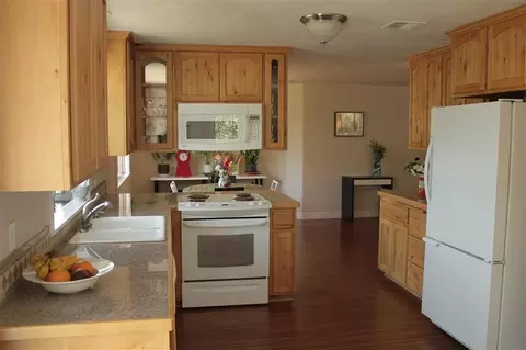 311 Harper Loop Rd, Grants Pass, OR 97527 photo 4