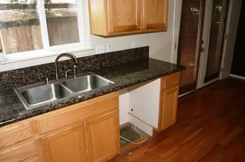 116 N Boundary Ave, Cave Junction, OR 97523 photo 3