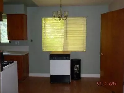 414 Third St, Rogue River, OR 97537 photo 5
