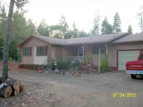 686 Lone Mountain Rd, O'brien, OR 97534 photo 1