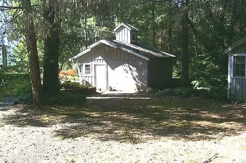 1940 Holland Loop Rd, Cave Junction, OR 97523 photo 5