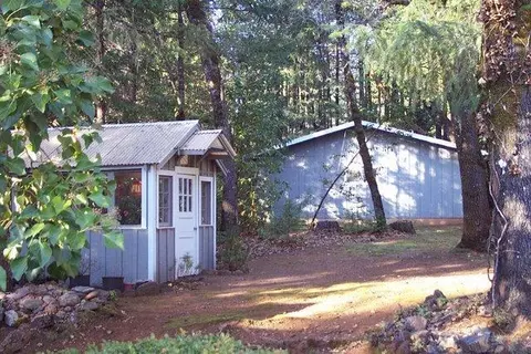 1940 Holland Loop Rd, Cave Junction, OR 97523 photo 7