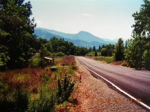 199 Tycer Crossing Rd, Cave Junction, OR 97523 photo 3